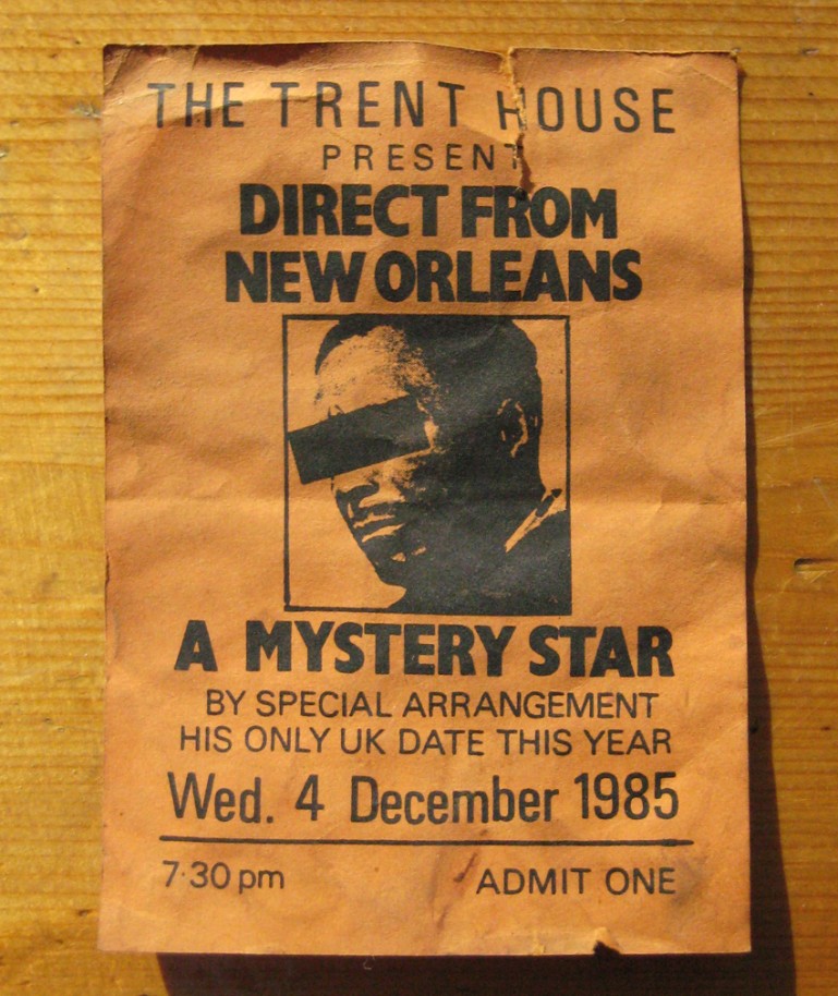 We'll do a full feature on the hilarious Mystery star show from '85 when we have more time...